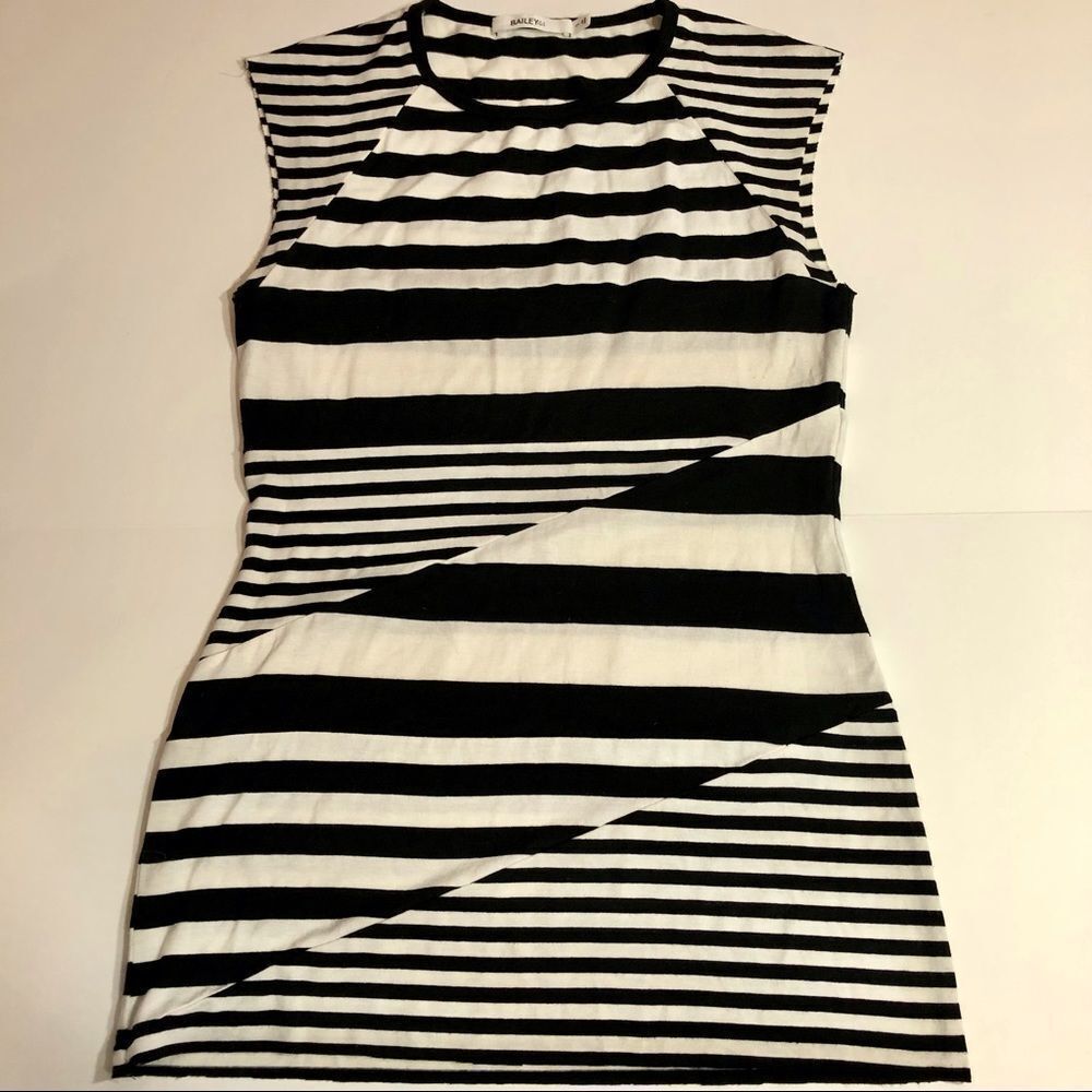 Bailey 44 Black and White Short Sleeve Top - Picture 3 of 7